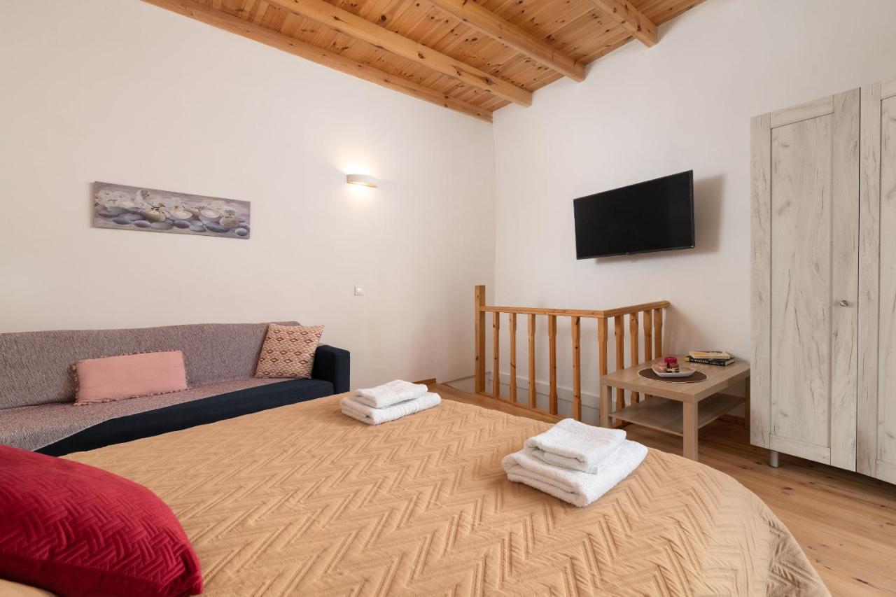 Niochori 2 Apartment